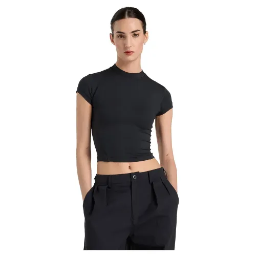 뉴발란스 NB Define Fitted T-Shirt 반팔 티셔츠 141501669