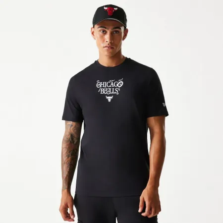 뉴에라 NBA Chicago Bulls Court Graphic Regular Fit 반팔 티셔츠 141848941