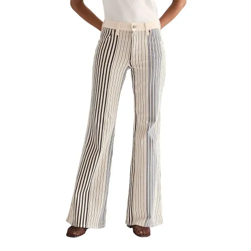 랭글러 112378292 Flare 핏 청바지 142707148