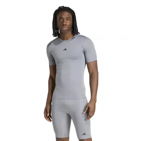 아디다스 Techfit Compression 트레이닝 반팔 티셔츠 6143210346